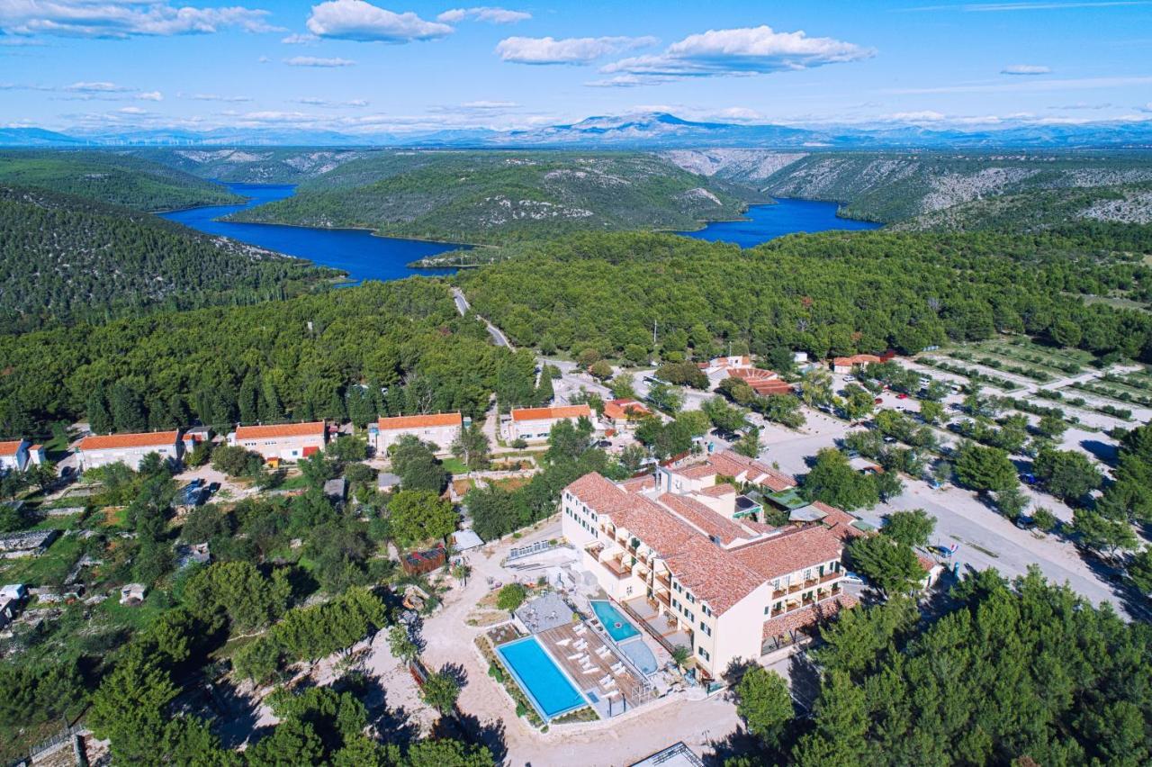 Hotel Vrata Krke Лозовац Екстериор снимка