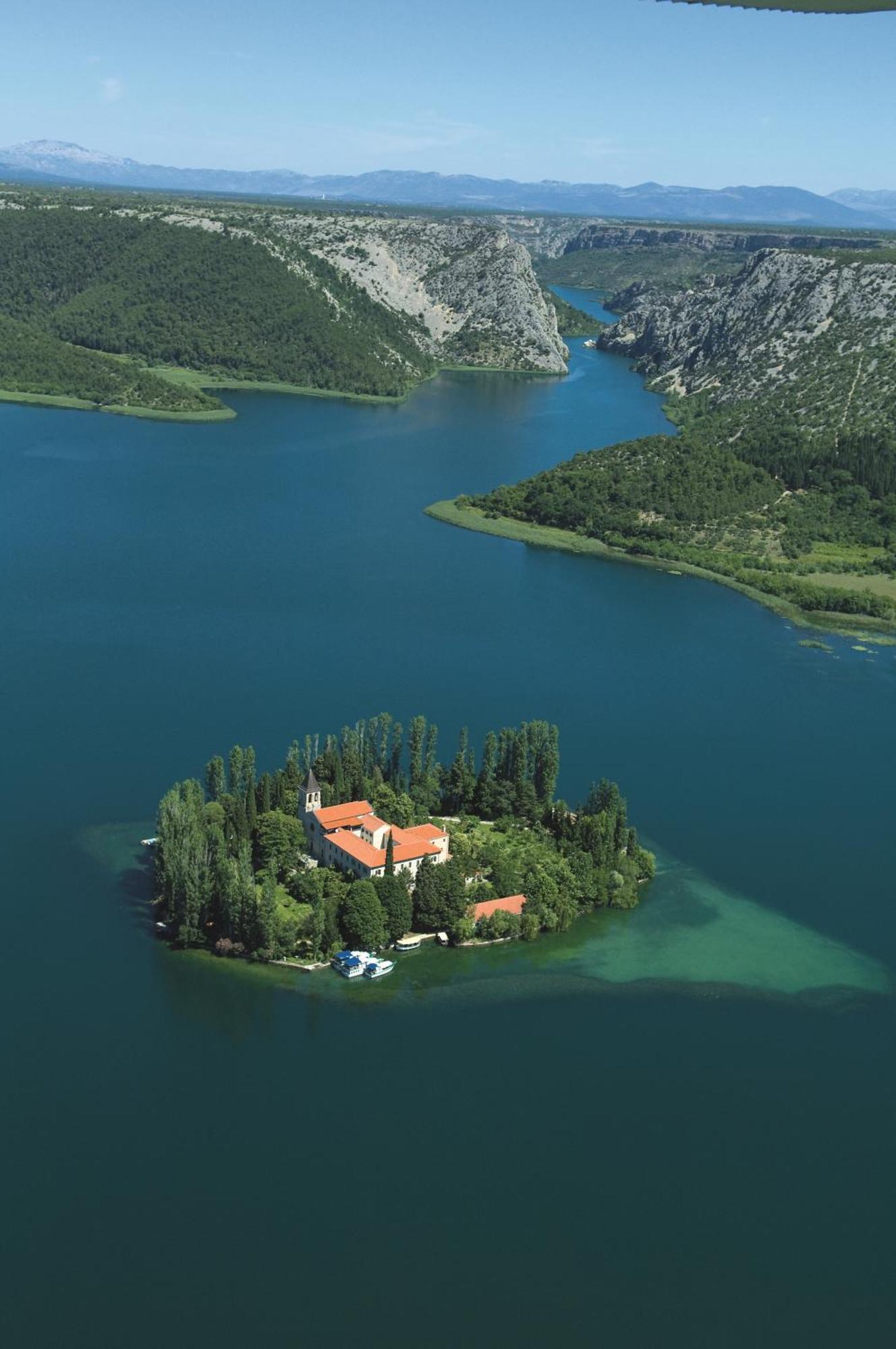 Hotel Vrata Krke Лозовац Екстериор снимка