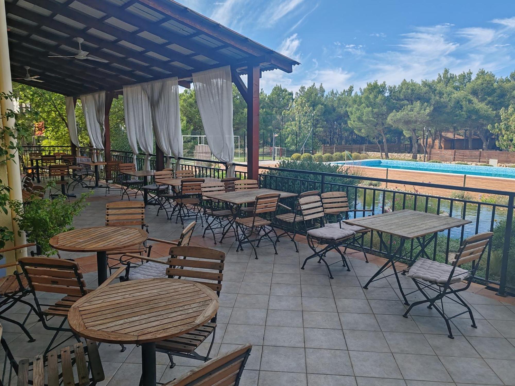 Hotel Vrata Krke Лозовац Екстериор снимка